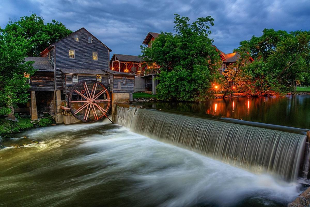 Three Bears Den, Hot Tub, Pool Table, Pool Access, 1089 Free Tickets Each Paid Day, Dollywood Inclu Vila Gatlinburg Exterior foto